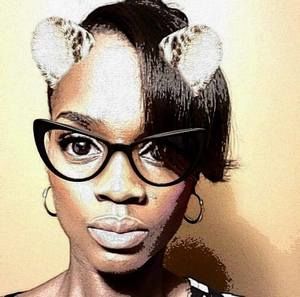 Meet your Posher, Queena